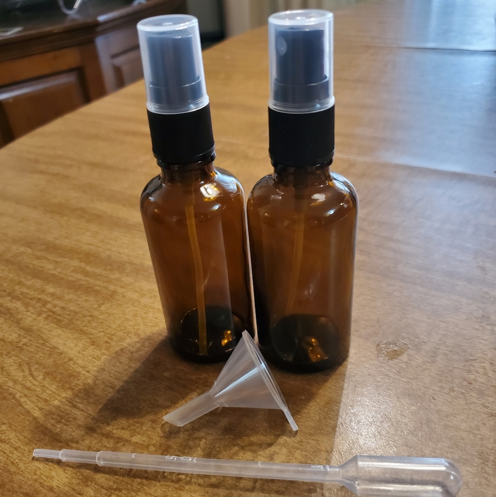 2oz amber glass spray bottles w/ funnel & pipette
